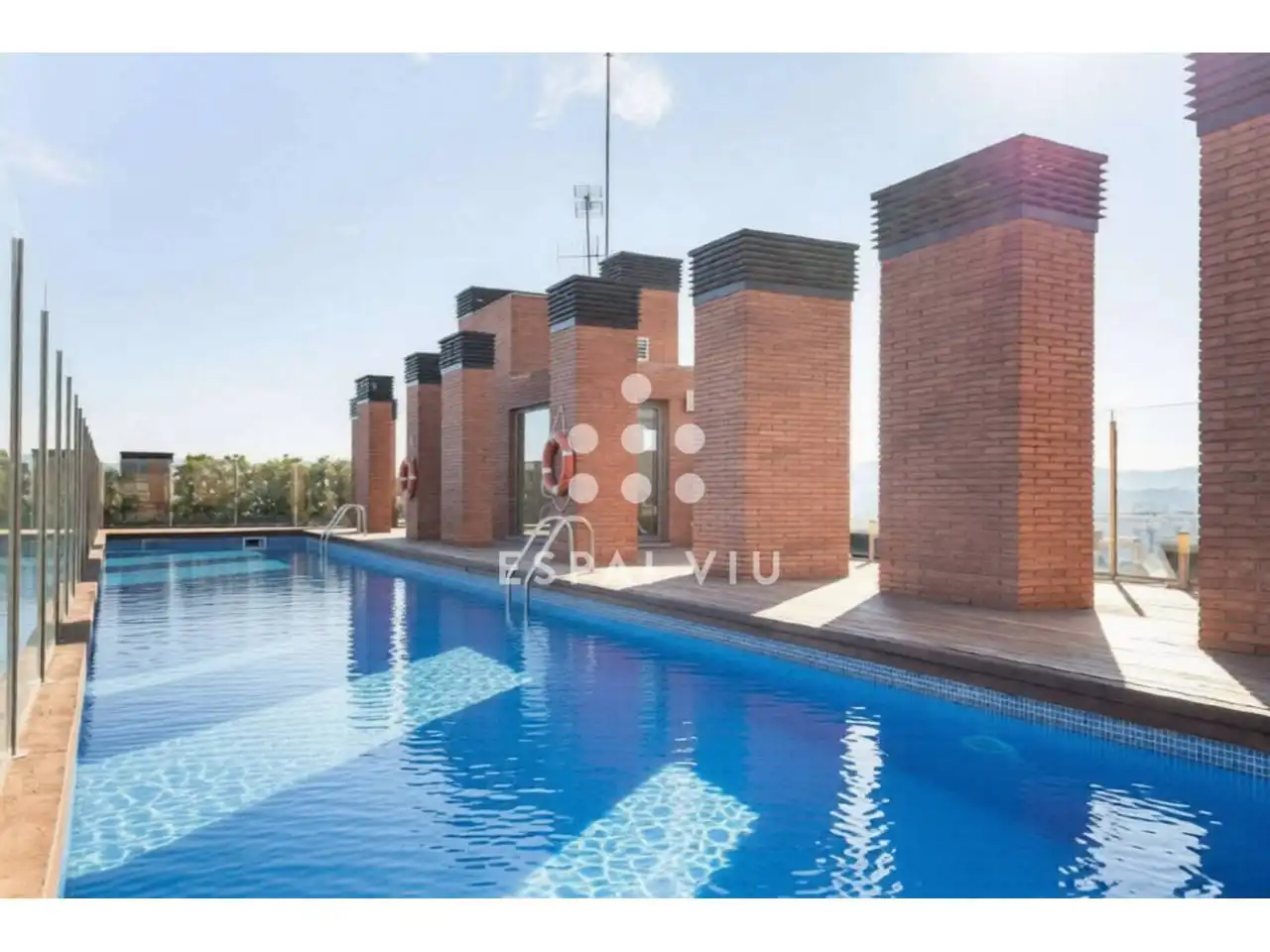 Piscina de Pis en venda en Sant Cugat del Vallès amb Aire condicionat, Calefacció i Parquet