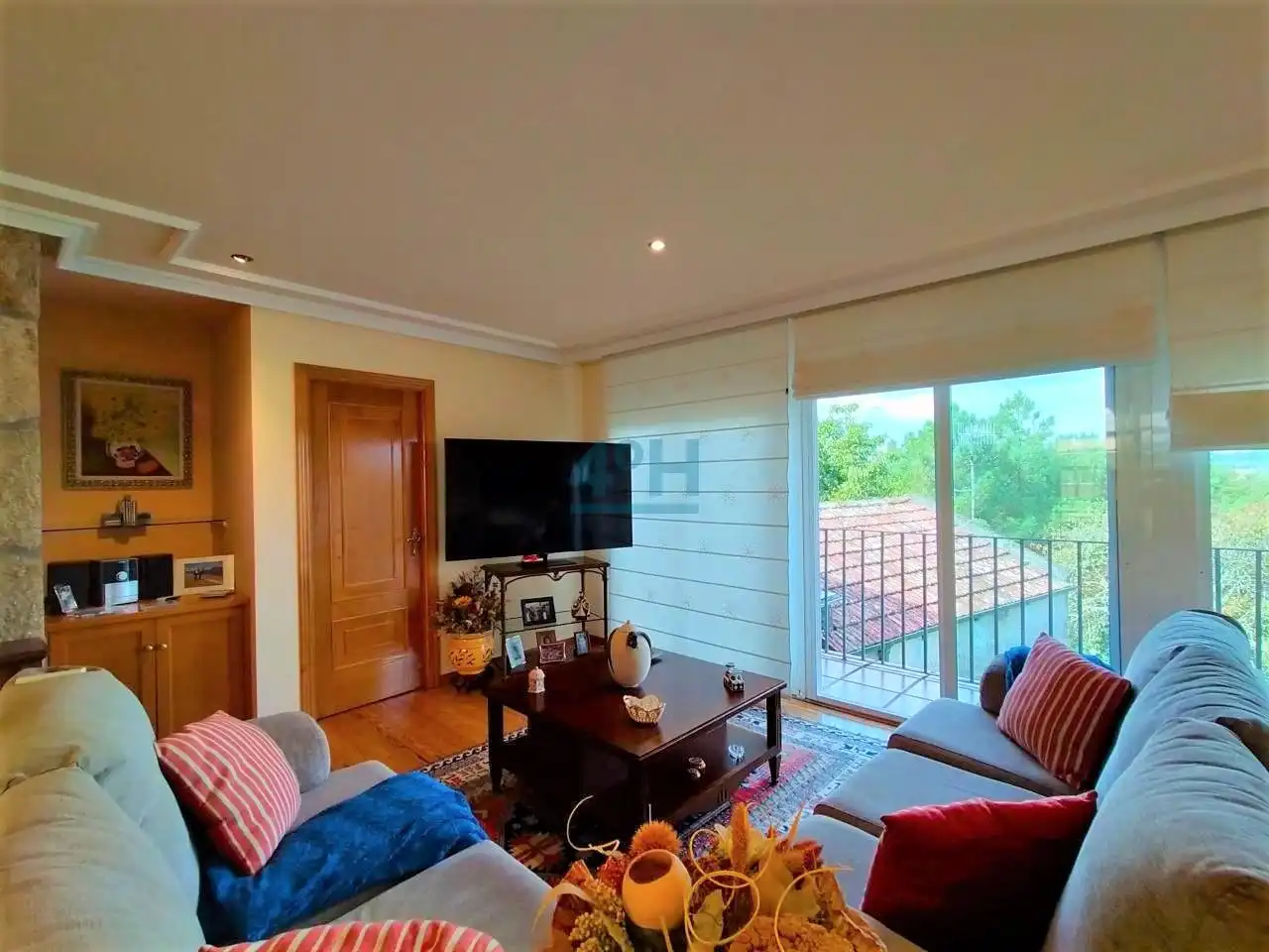 Sala de estar de Casa o chalet en venta en Amoeiro con Calefacción, Jardín privado y Terraza