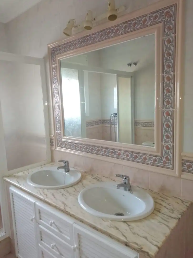 Baño de Casa o chalet en venta en Dos Hermanas con Jardín privado, Terraza y Balcón