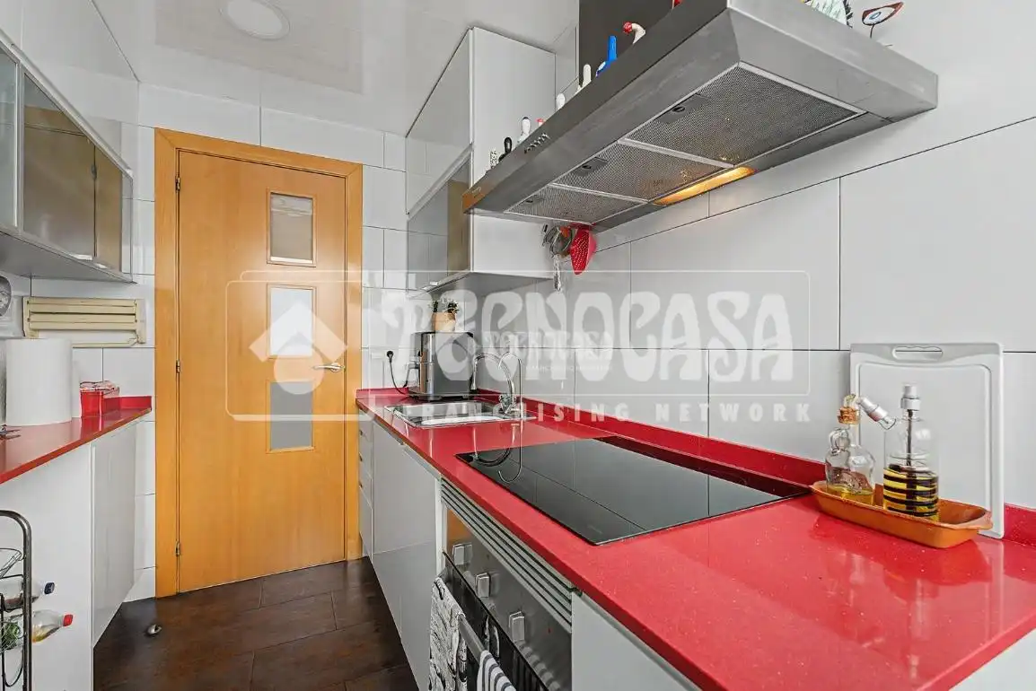 Kitchen of Flat for sale in Sant Joan Despí  with Air Conditioner, Heating and Balcony