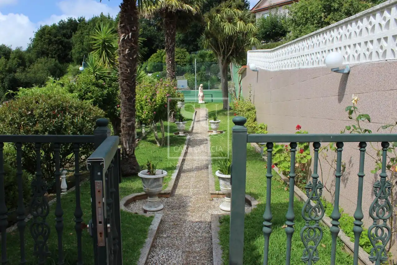 Jardín de Casa o chalet en venta en Nigrán con Calefacción, Jardín privado y Terraza