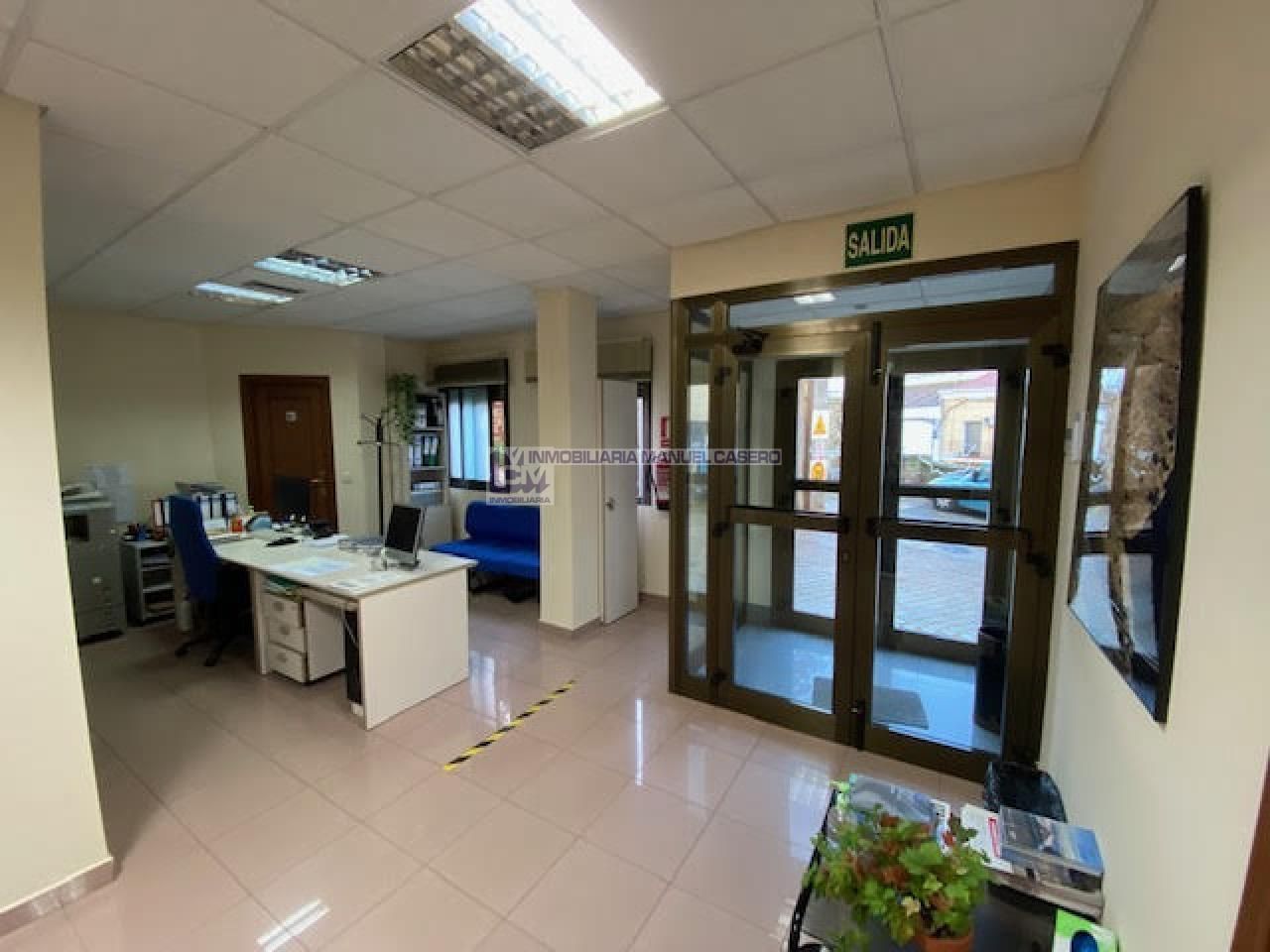 Local en venta en Cáceres Capital con Aire acondicionado, Calefacción y Amueblado