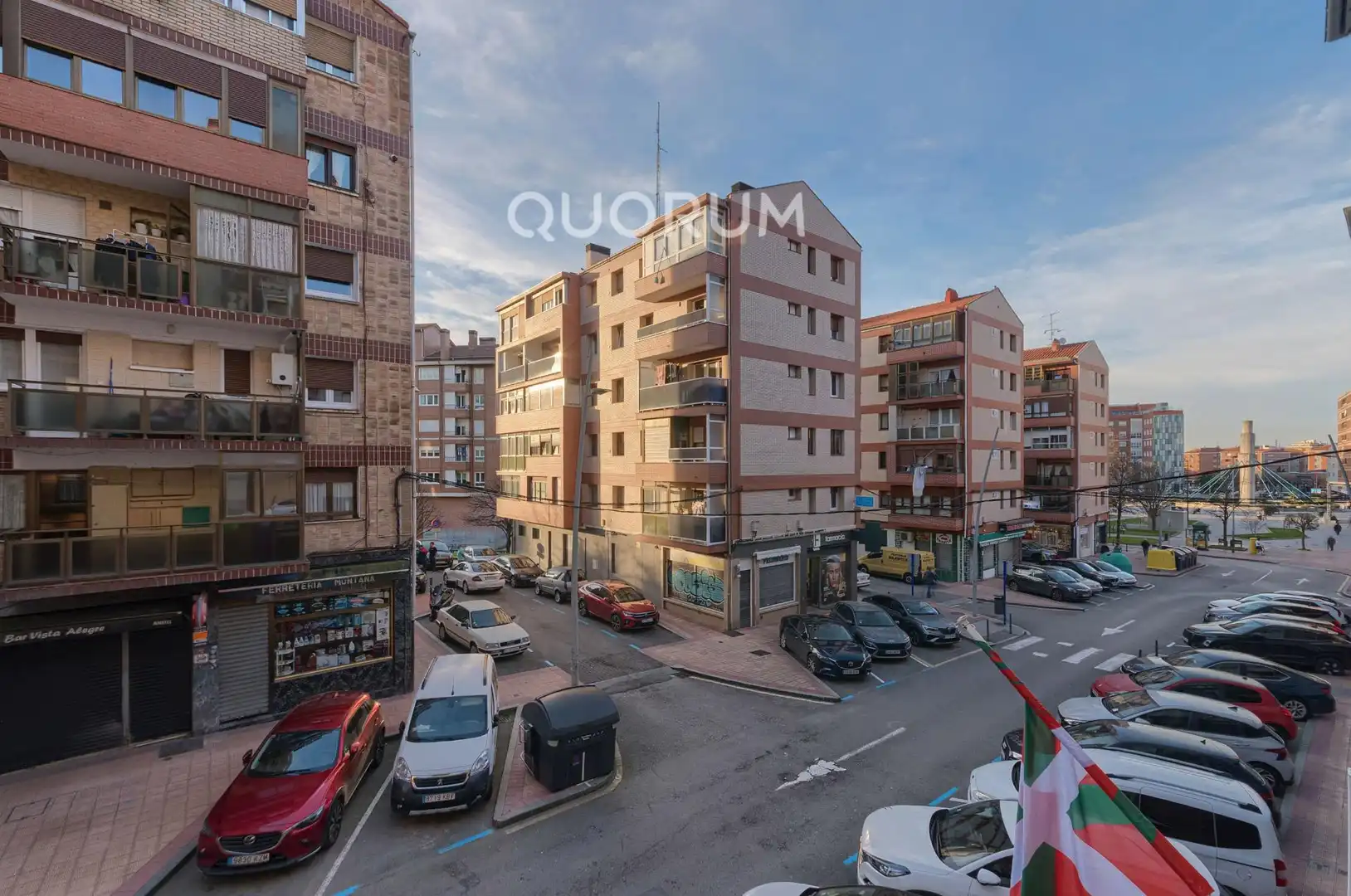 Vista exterior de Piso en venta en Barakaldo  con Calefacción, Trastero y Amueblado