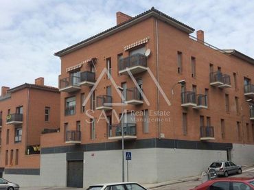 Pis amb balcó en venda a Sant Vicenç de Castellet