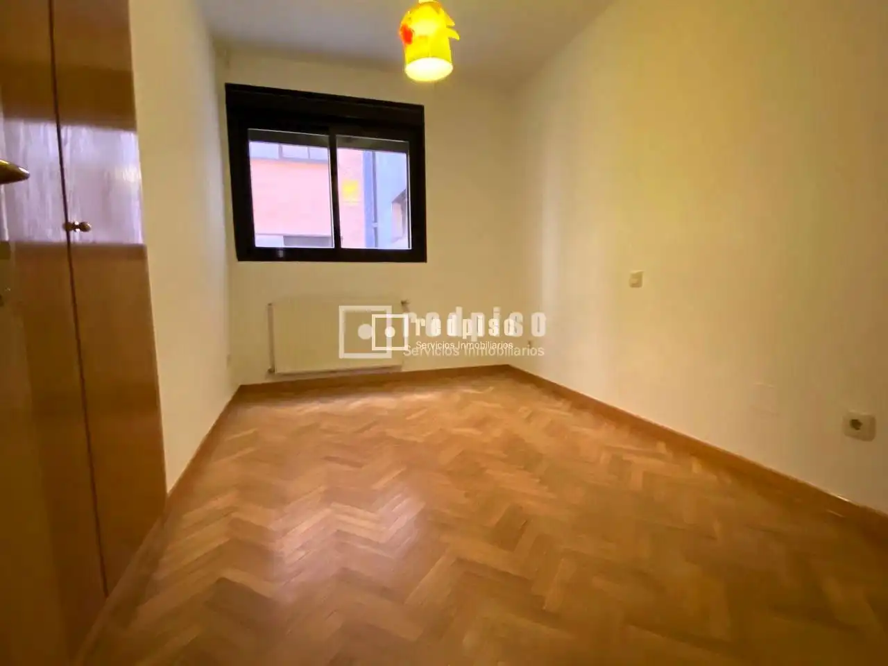 Habitación de Piso de alquiler en Madrid con Aire acondicionado, Calefacción y Jardín privado
