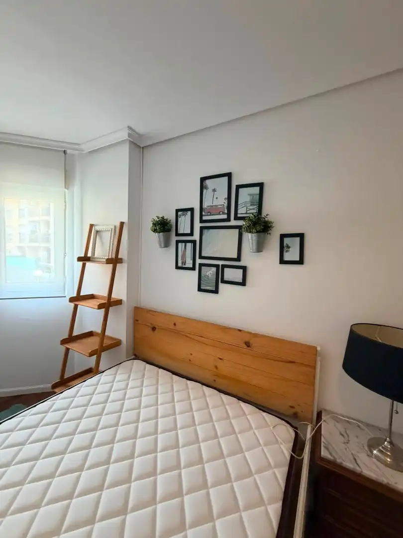 Wohnung zur Miete in Calle la Garoja, Cartes
