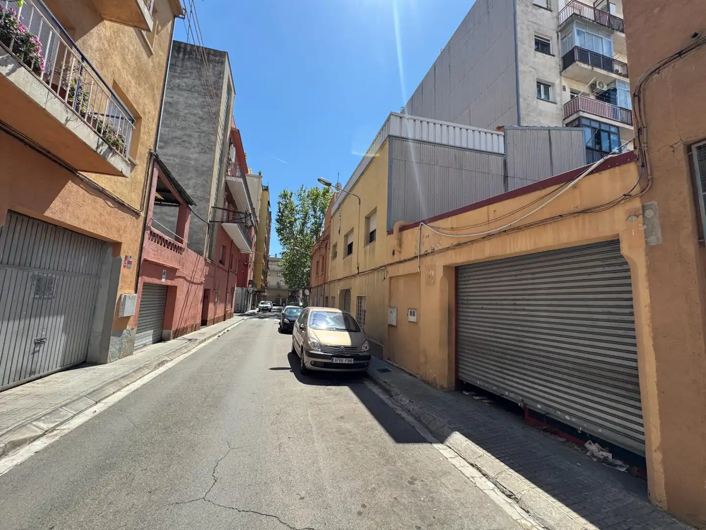 Gebäude zum Verkauf in Carrer de Frederic Mompou, Lledoner
