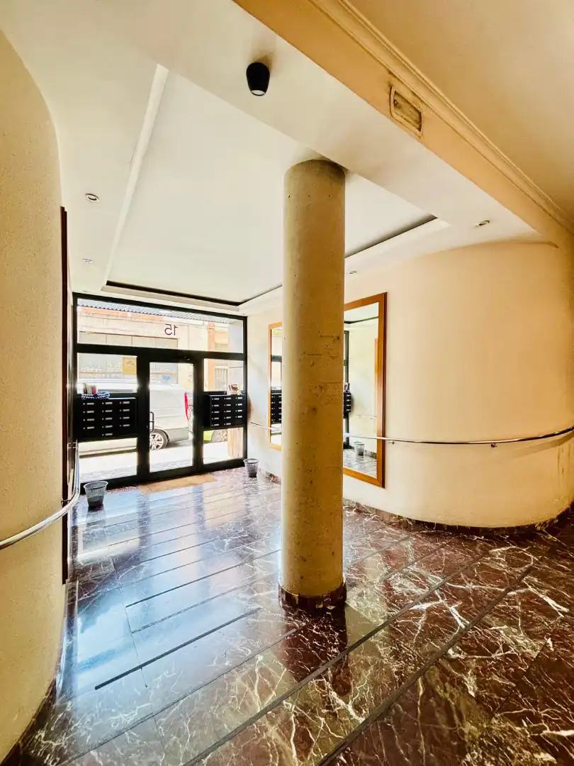 Piso en venta en Girona con Aire acondicionado, Calefacción y Parquet