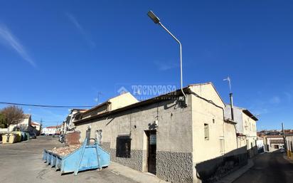 Casa adosada en venda a Añover de Tajo