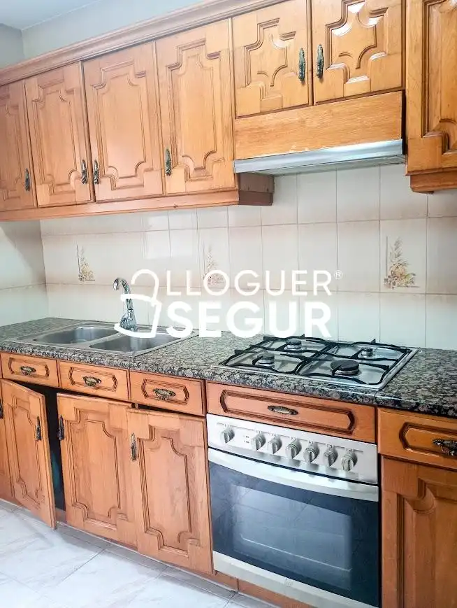 Küche von Dachboden zur Miete in El Prat de Llobregat mit Heizung, Terrasse und Möbliert