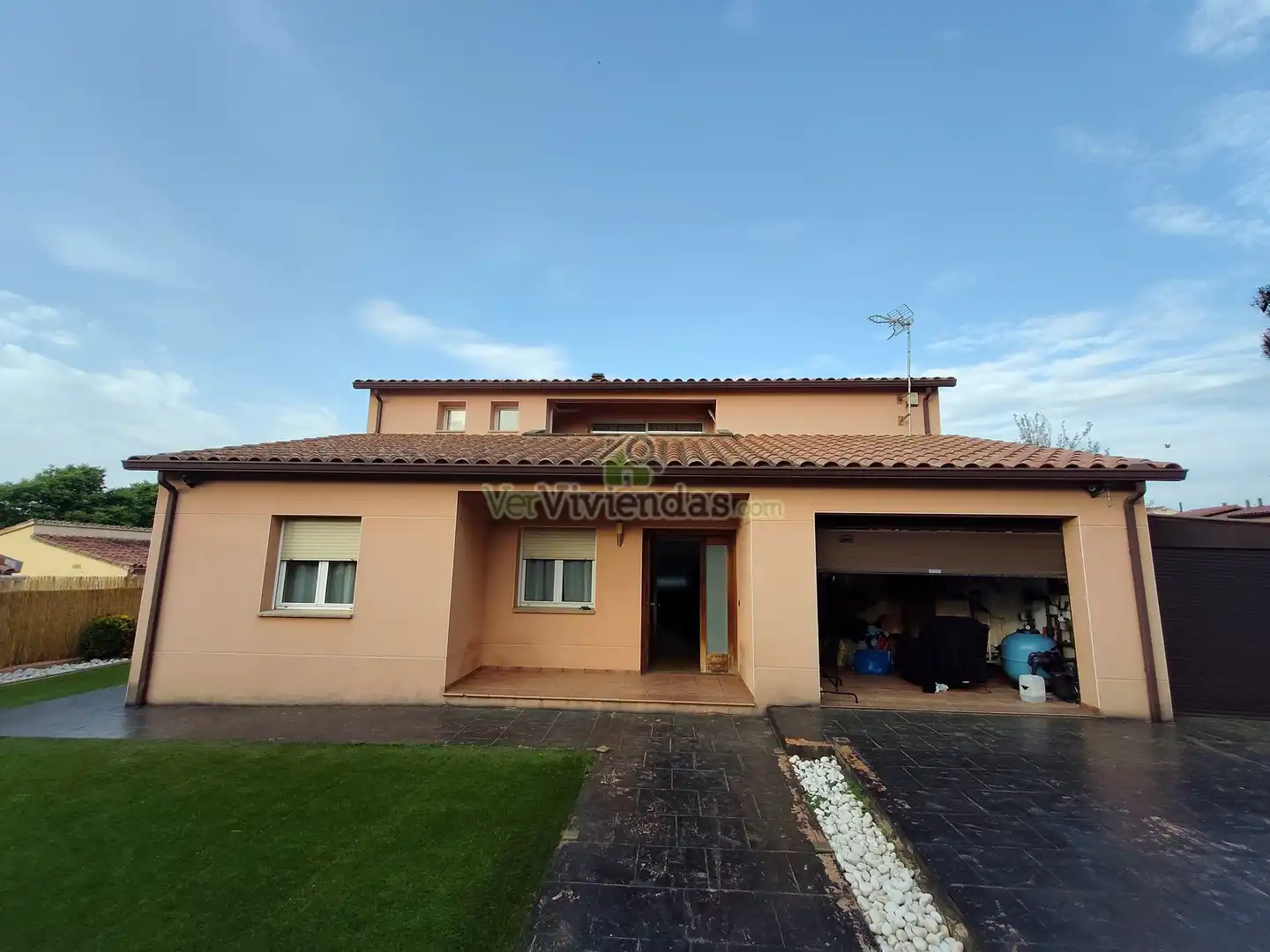 Vista exterior de Casa o xalet en venda en Collbató amb Aire condicionat, Calefacció i Jardí privat