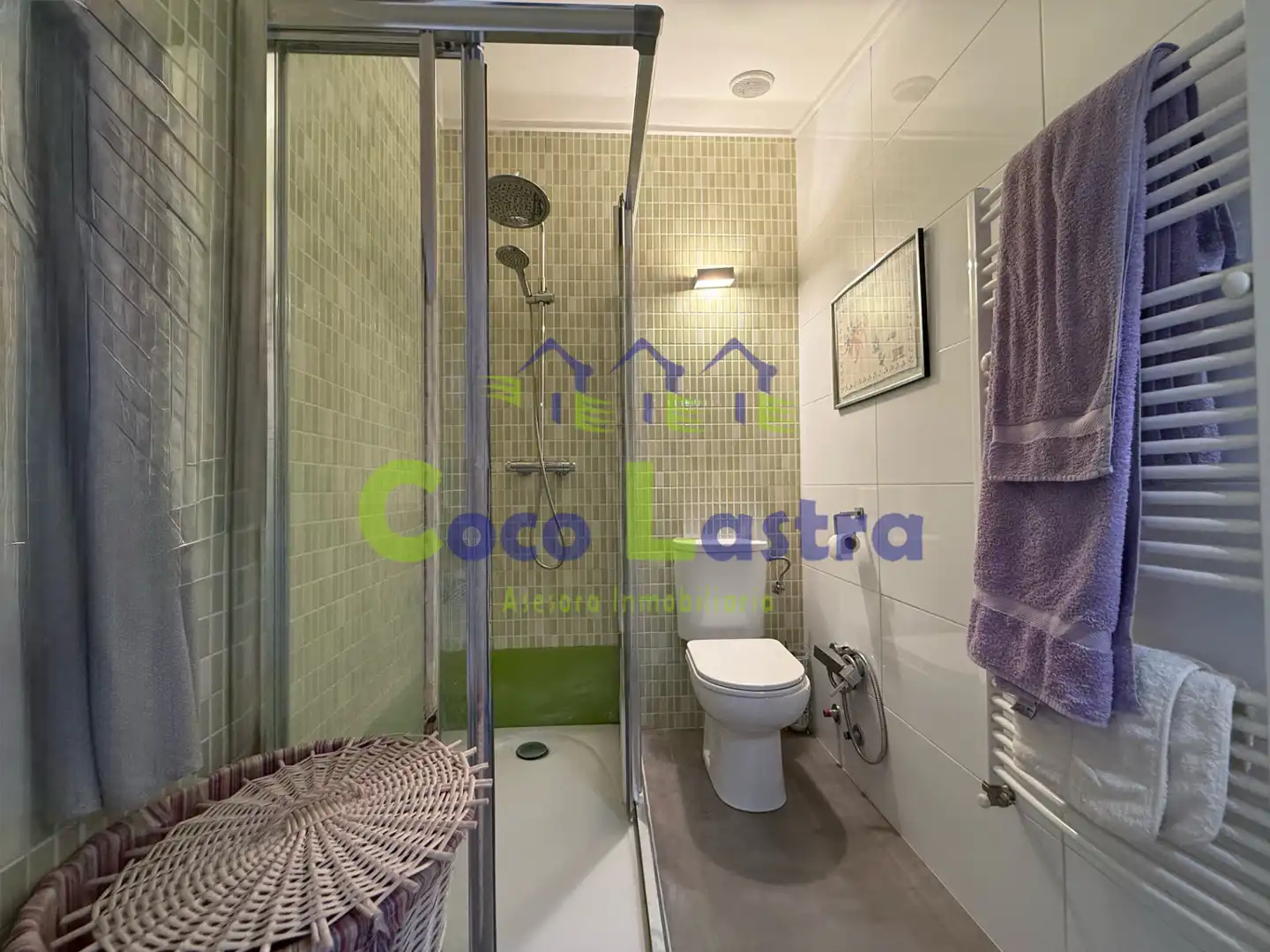 Bathroom of Houses for sale in Monterrubio de Armuña  with Air Conditioner, Heating and Private garden
