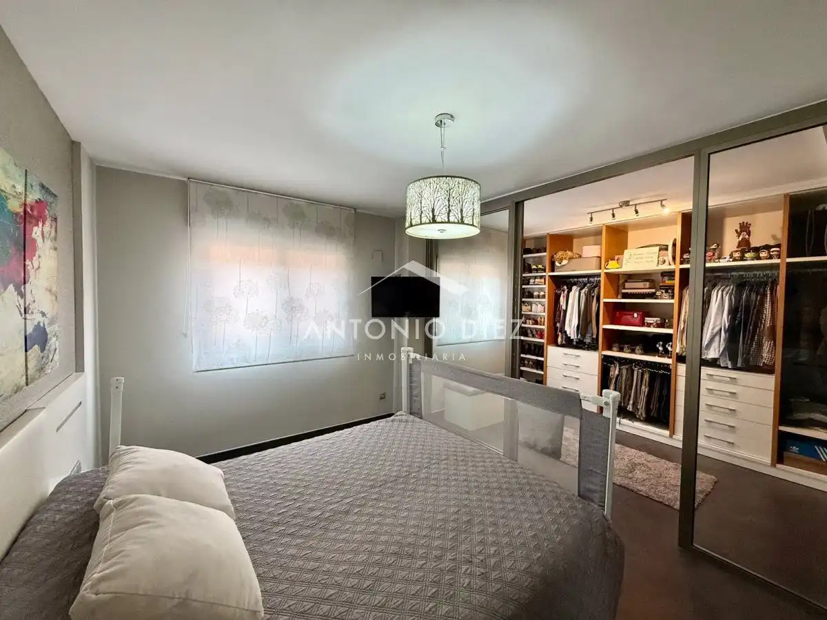 Detached homes for sale in La Serranica - Sagrado Corazón