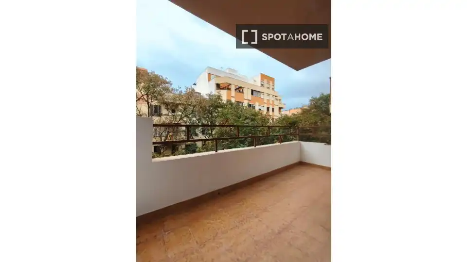 Terraza de Piso para compartir en  Palma de Mallorca con Aire acondicionado, Calefacción y Amueblado