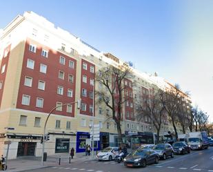 Exterior view of Attic for sale in  Madrid Capital  with Air Conditioner, Heating and Terrace