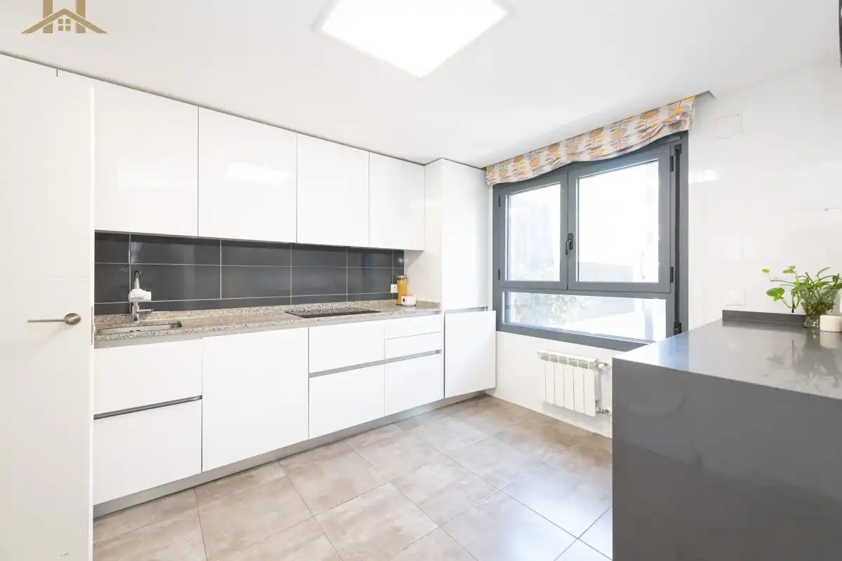 Küche von Haus oder Chalet zum Verkauf in Colmenar Viejo mit Klimaanlage, Privatgarten und Terrasse
