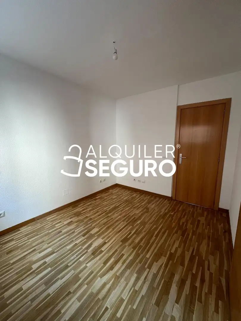 Schlafzimmer von Wohnung zur Miete in Madrid mit Klimaanlage, Heizung und Terrasse