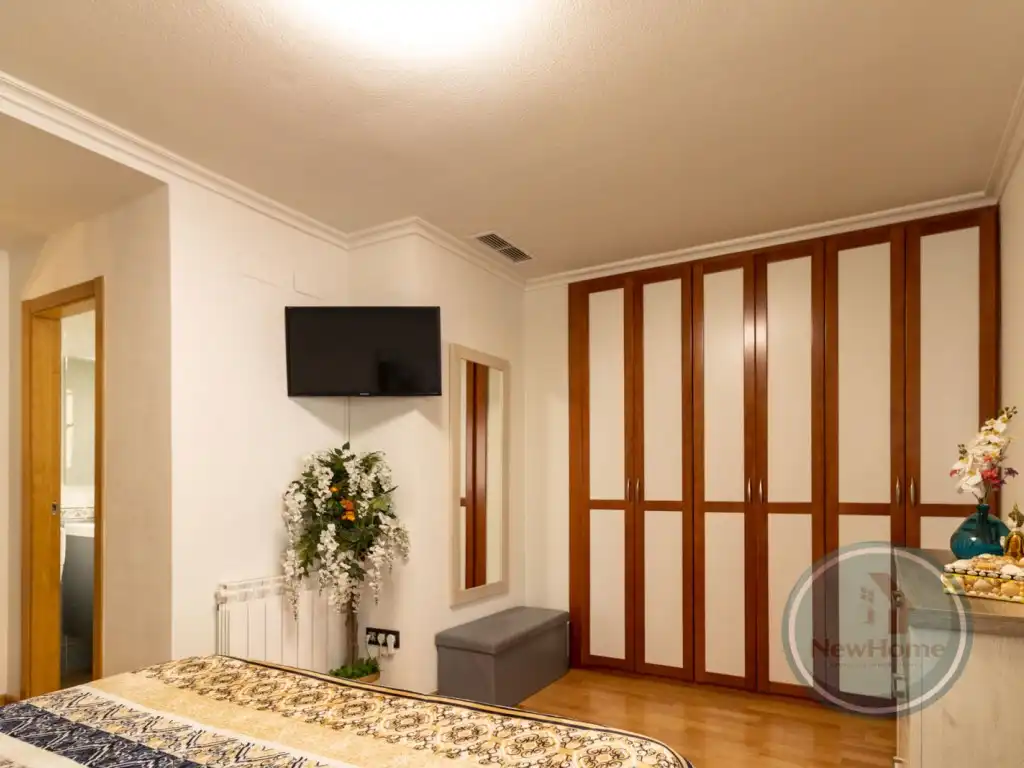 Habitación de Casa o chalet en venta en Elche / Elx con Aire acondicionado, Terraza y Balcón