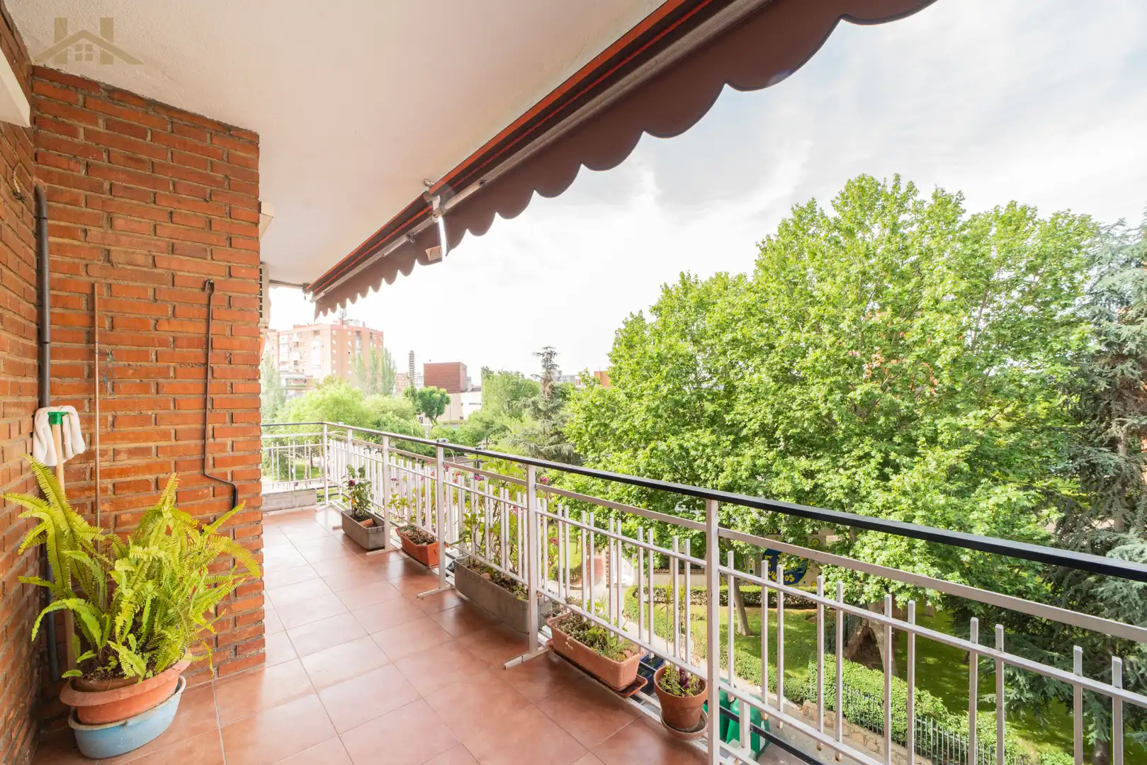 Terraza de Piso en venta en Móstoles con Aire acondicionado, Calefacción y Trastero