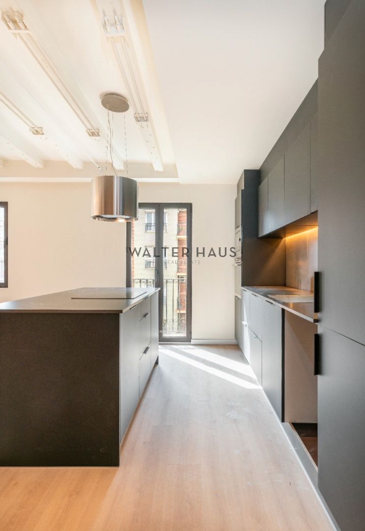 Kitchen of Duplex for sale in  Barcelona Capital  with Air Conditioner, Heating and Terrace