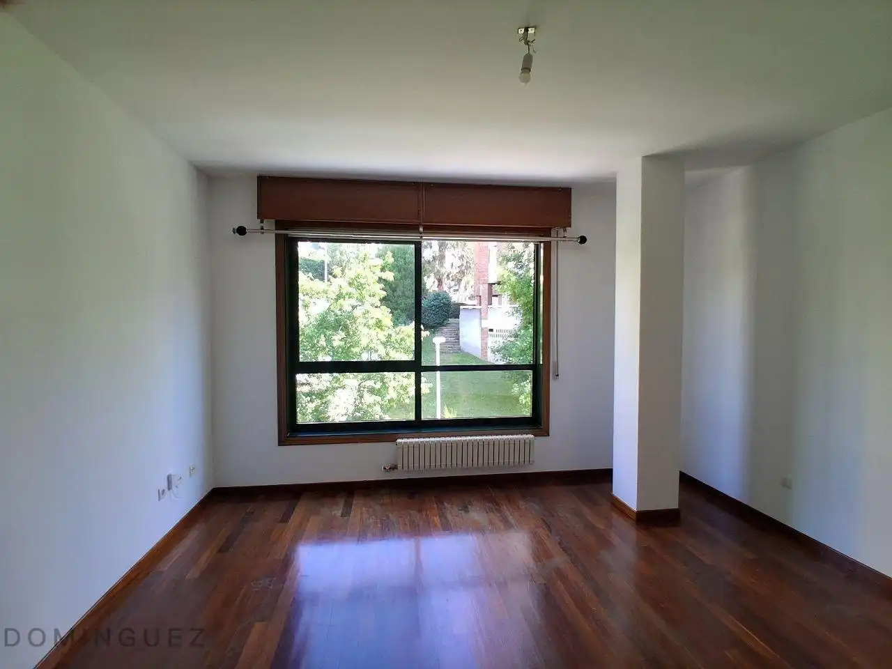 Bedroom of Flat for rent in Vigo   with Heating and Storage room