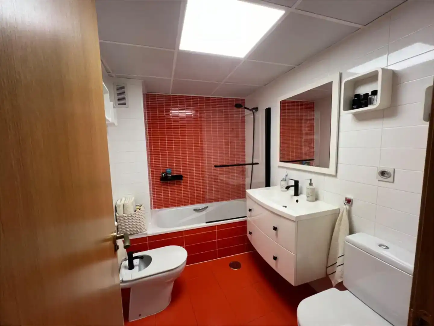 Badezimmer von Dachboden zum Verkauf in Murcia mit Klimaanlage, Parkett und Abstellraum