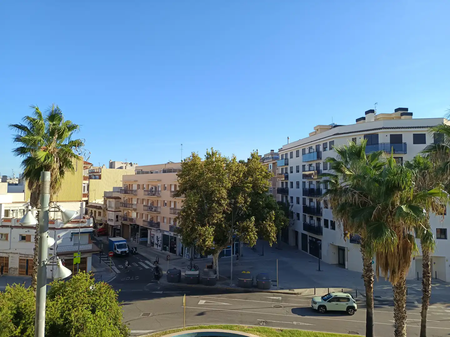 Wohnung mit Terrasse zum Verkauf in Plaça de la Constitució 7, imagen 2