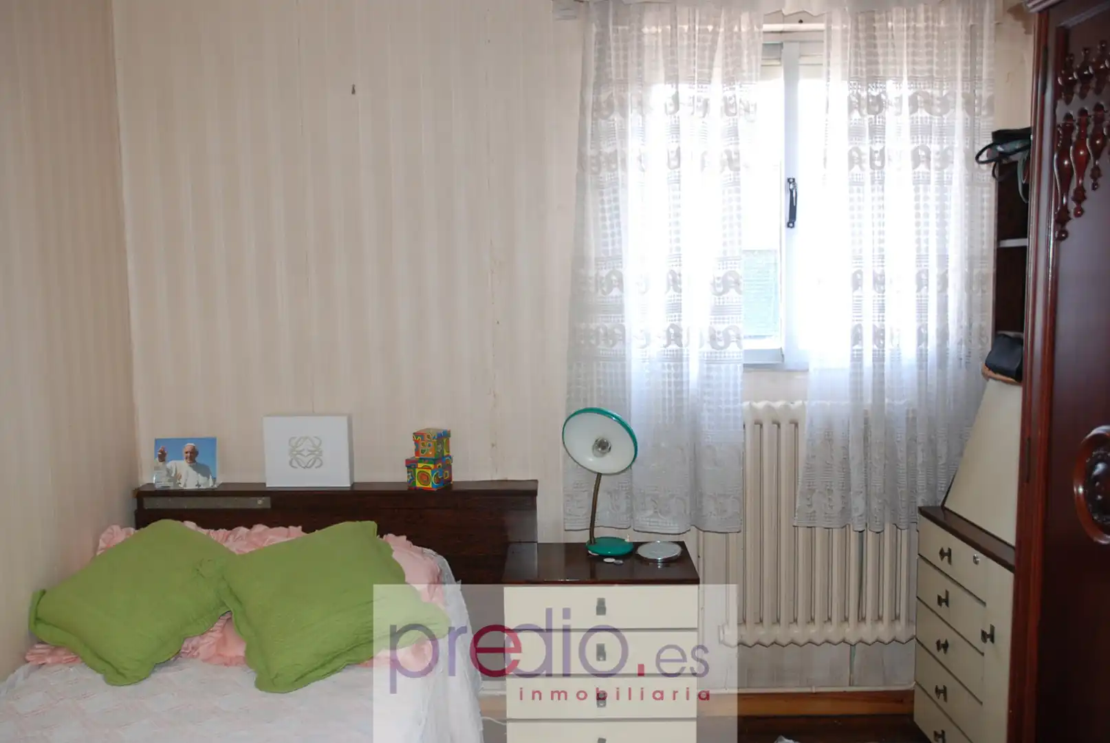 Habitación de Casa adosada en venta en Lugo con Calefacción, Jardín privado y Trastero