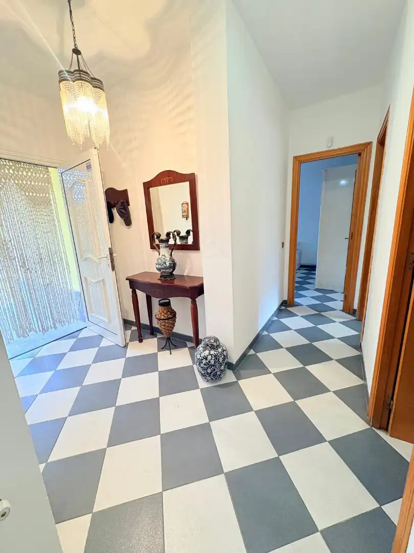 Casa con terraza en venta en Avinguda de Piera, imagen 2