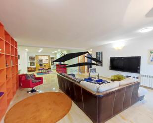 Sala d'estar de Pis de lloguer en Salamanca Capital amb Aire condicionat i Terrassa