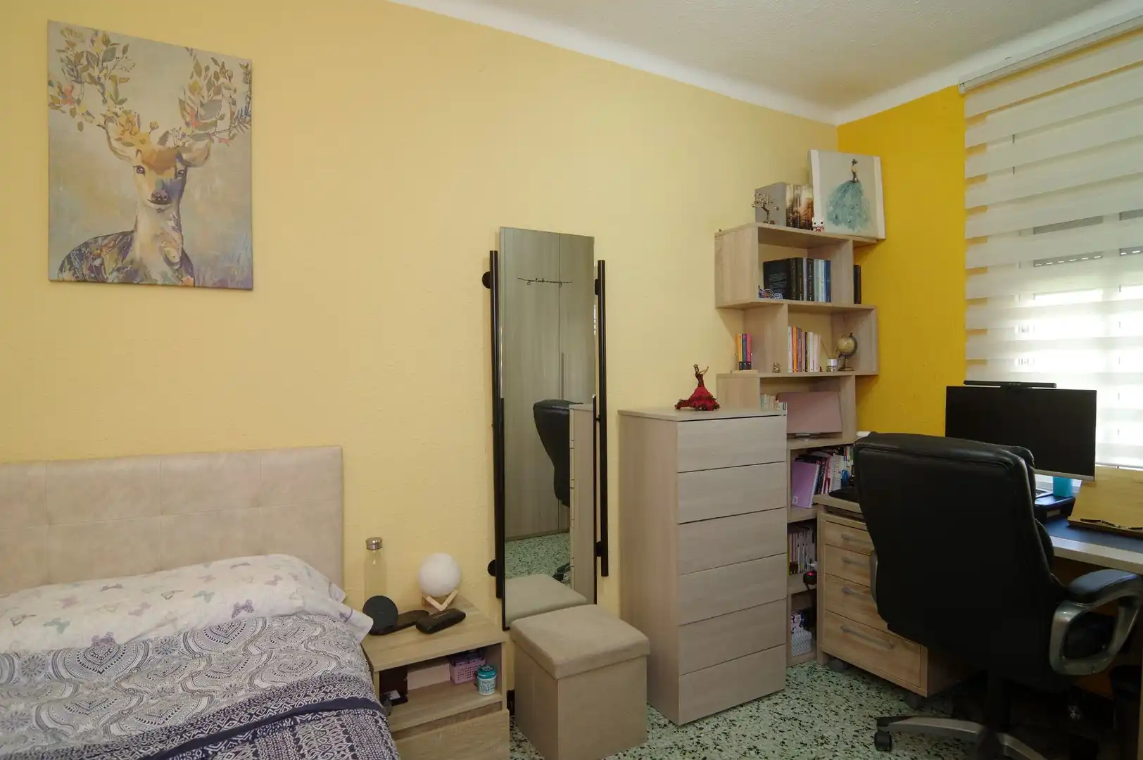Dormitori de Casa o xalet en venda en Sant Vicenç Dels Horts amb Aire condicionat, Calefacció i Jardí privat