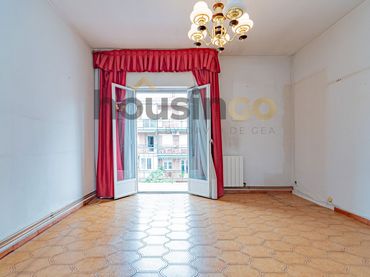 Piso con balcón en venta en Sánchez Preciado