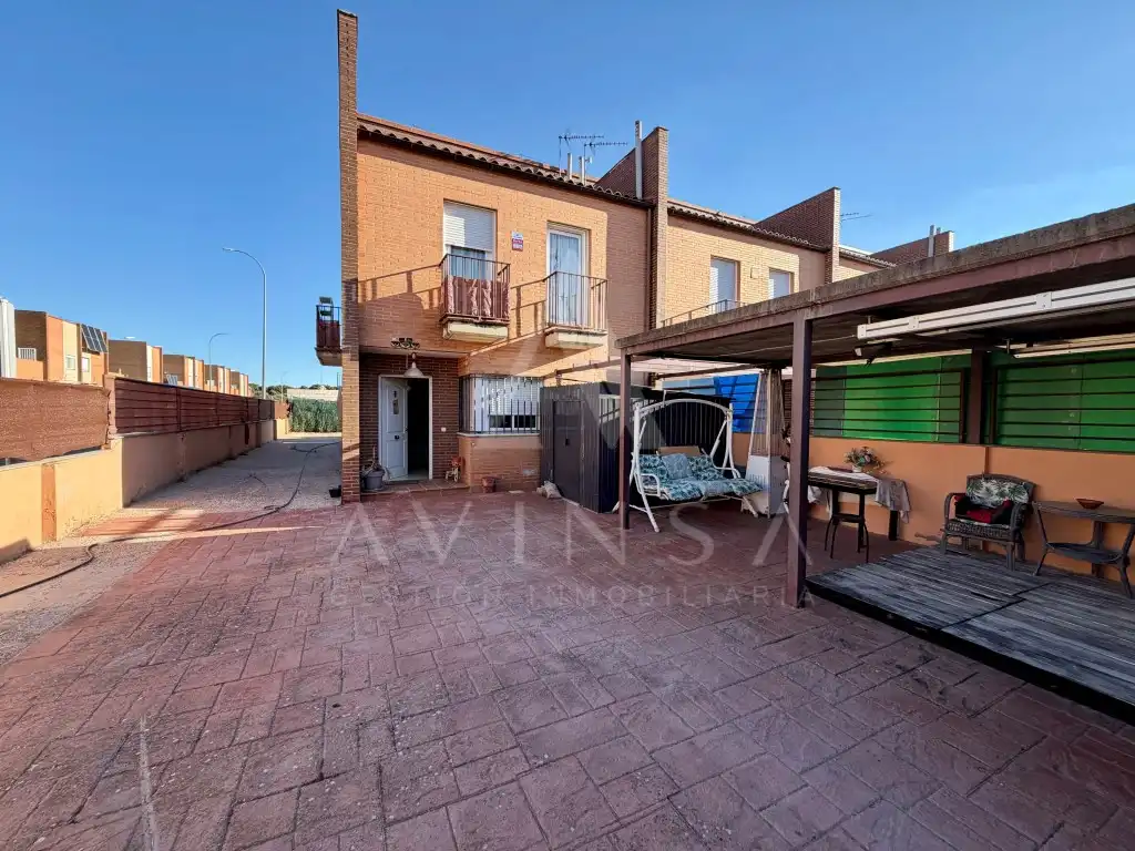 Villa in vendita a Calle Rio Sorbe
