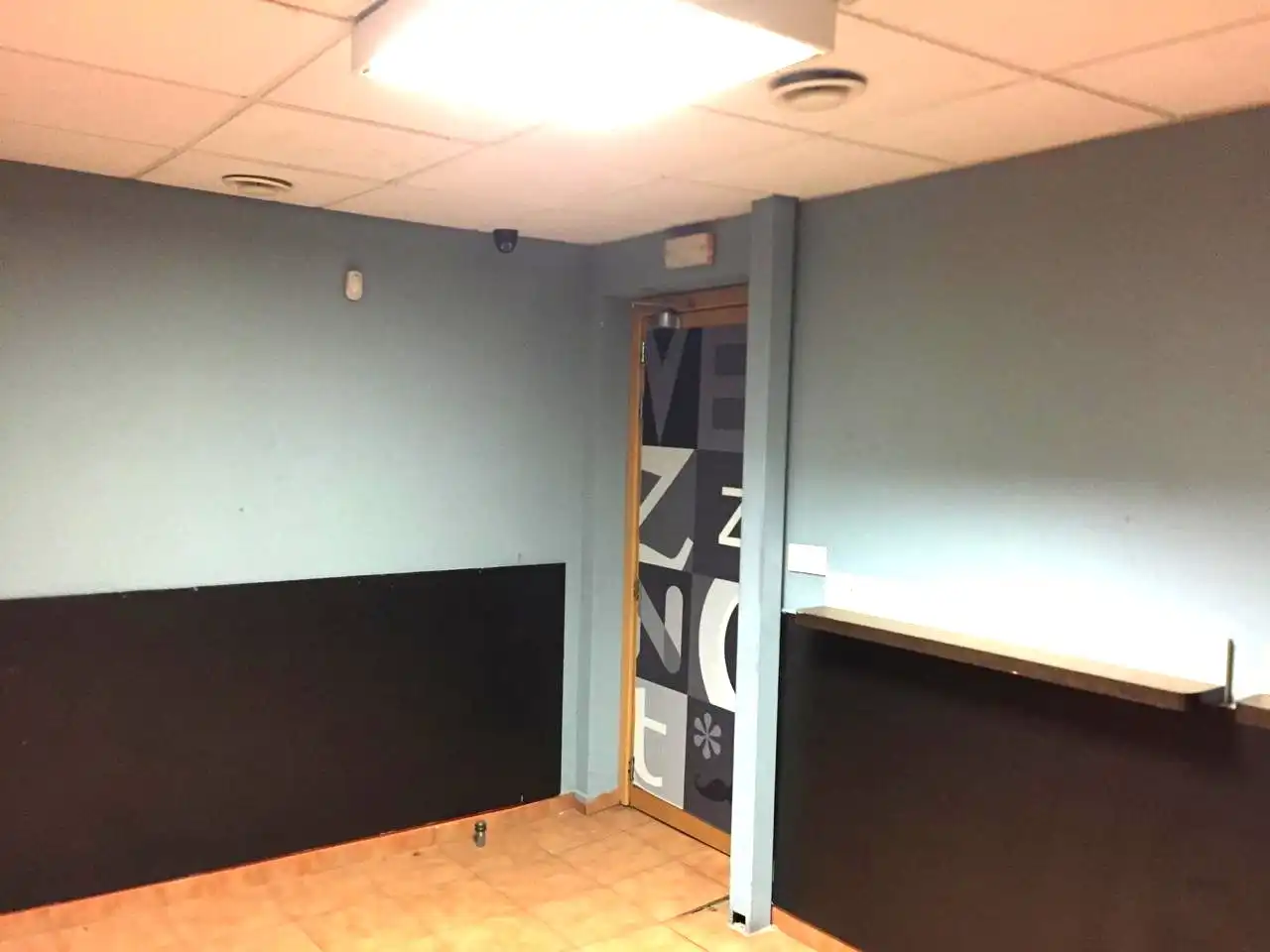 Business premises for sale in Calle Juan Antonio de Vera Zuñiga y Figueroa Conde de la Rock 30, imagen 9