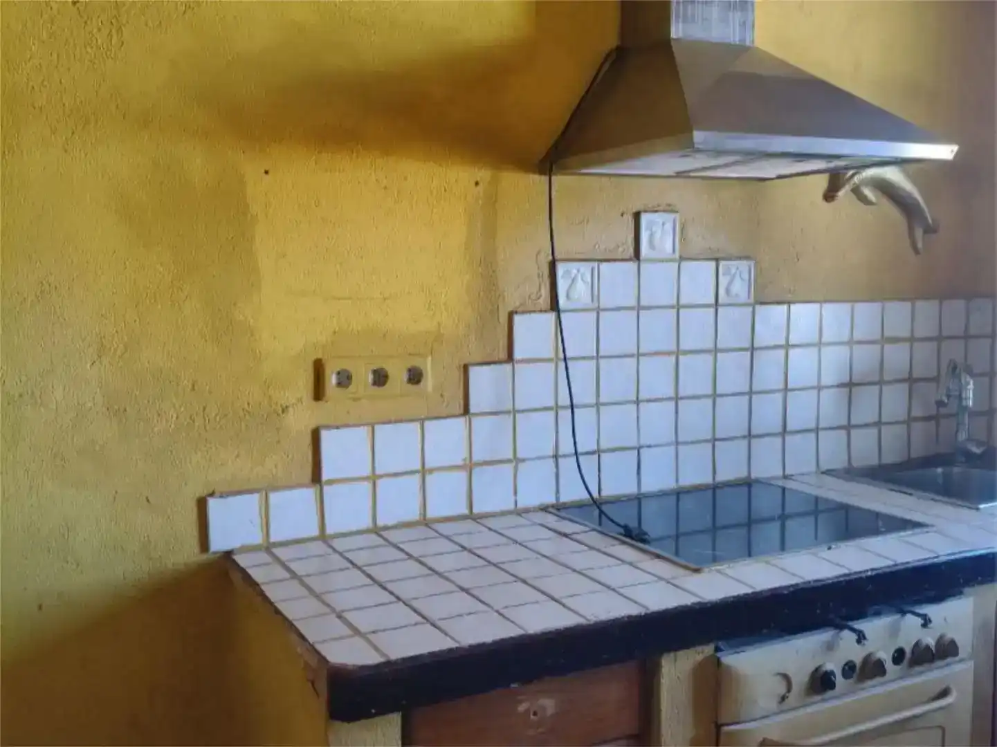 Cuina de Casa o xalet en venda en Marbella amb Aire condicionat