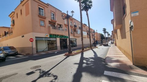 Foto 2 de Casa adosada en venta en Calle Pintor Rosales, 98, Roquetas Pueblo, Roquetas de Mar