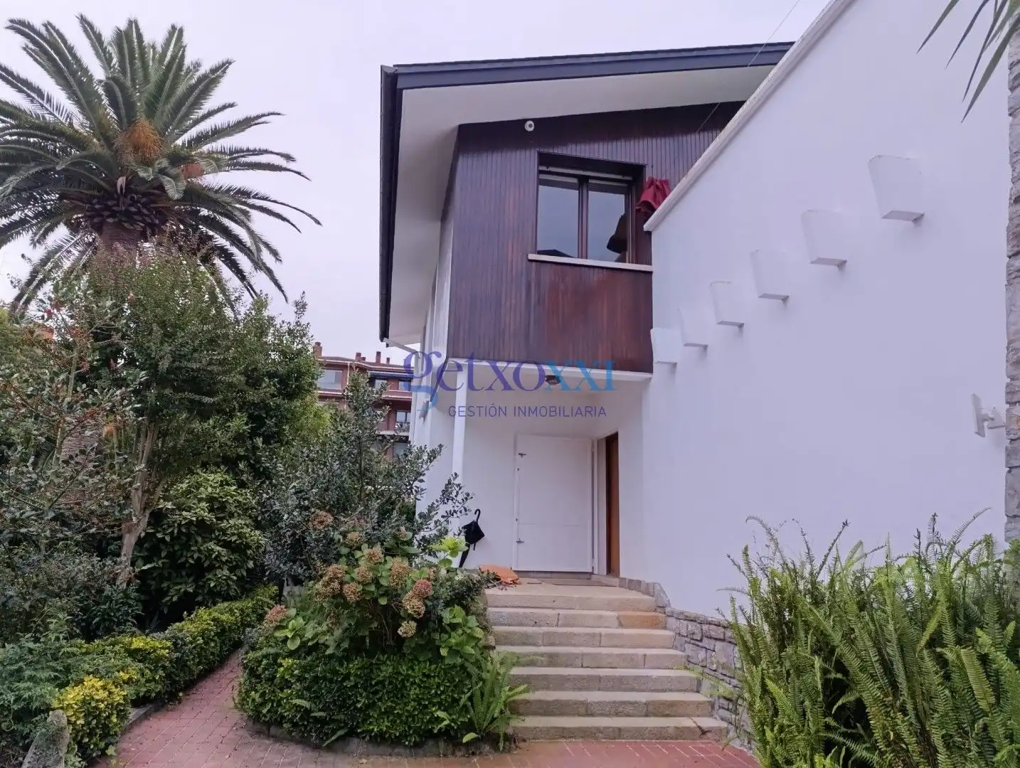 Vista exterior de Casa o xalet en venda en Plentzia amb Calefacció, Jardí privat i Terrassa