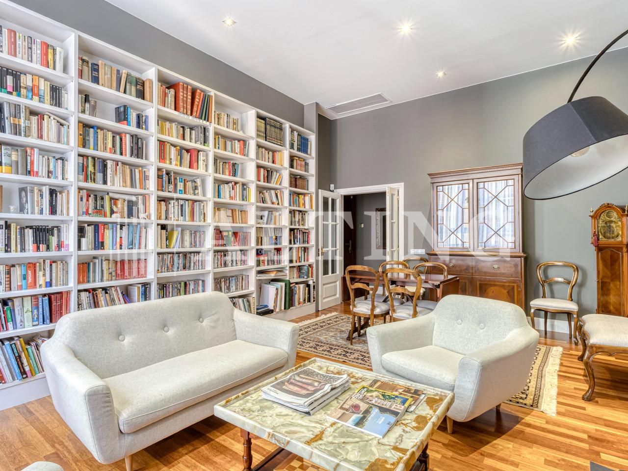 Living room of Flat for sale in  Barcelona Capital  with Air Conditioner, Heating and Parquet flooring