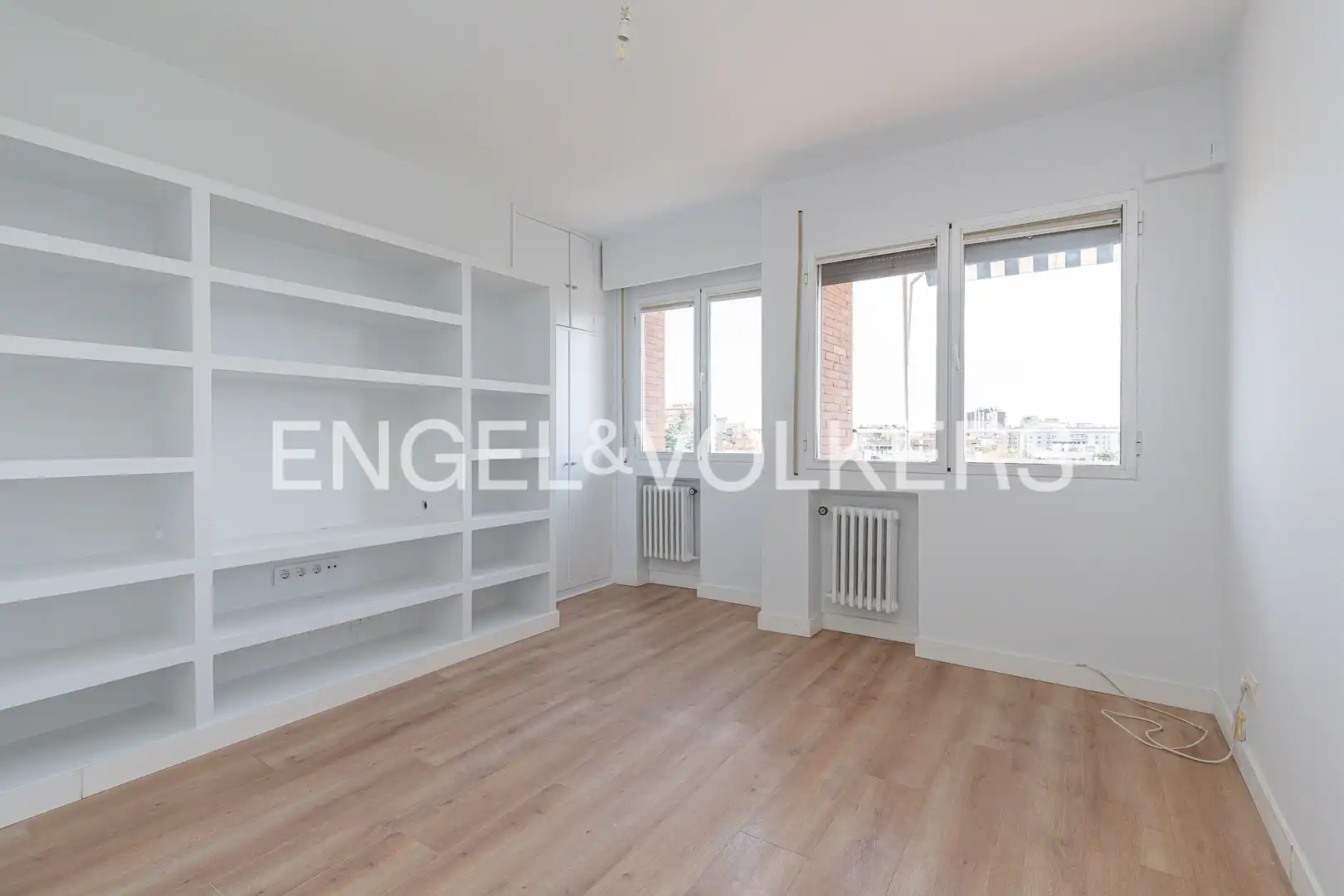 Living room of Flat for rent in Madrid  with Air Conditioner, Heating and Terrace