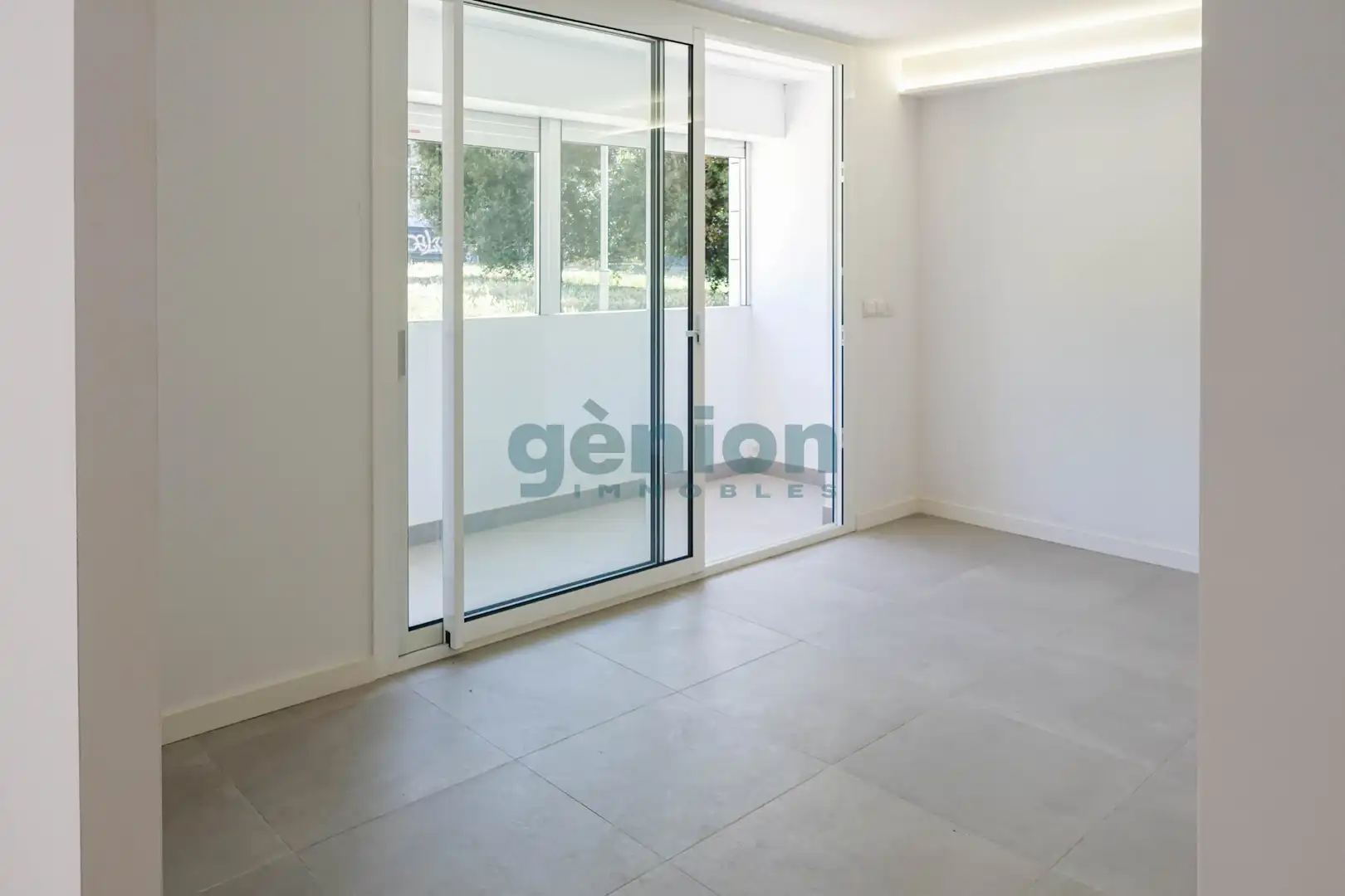Habitación de Piso en venta en Girona con Aire acondicionado y Calefacción