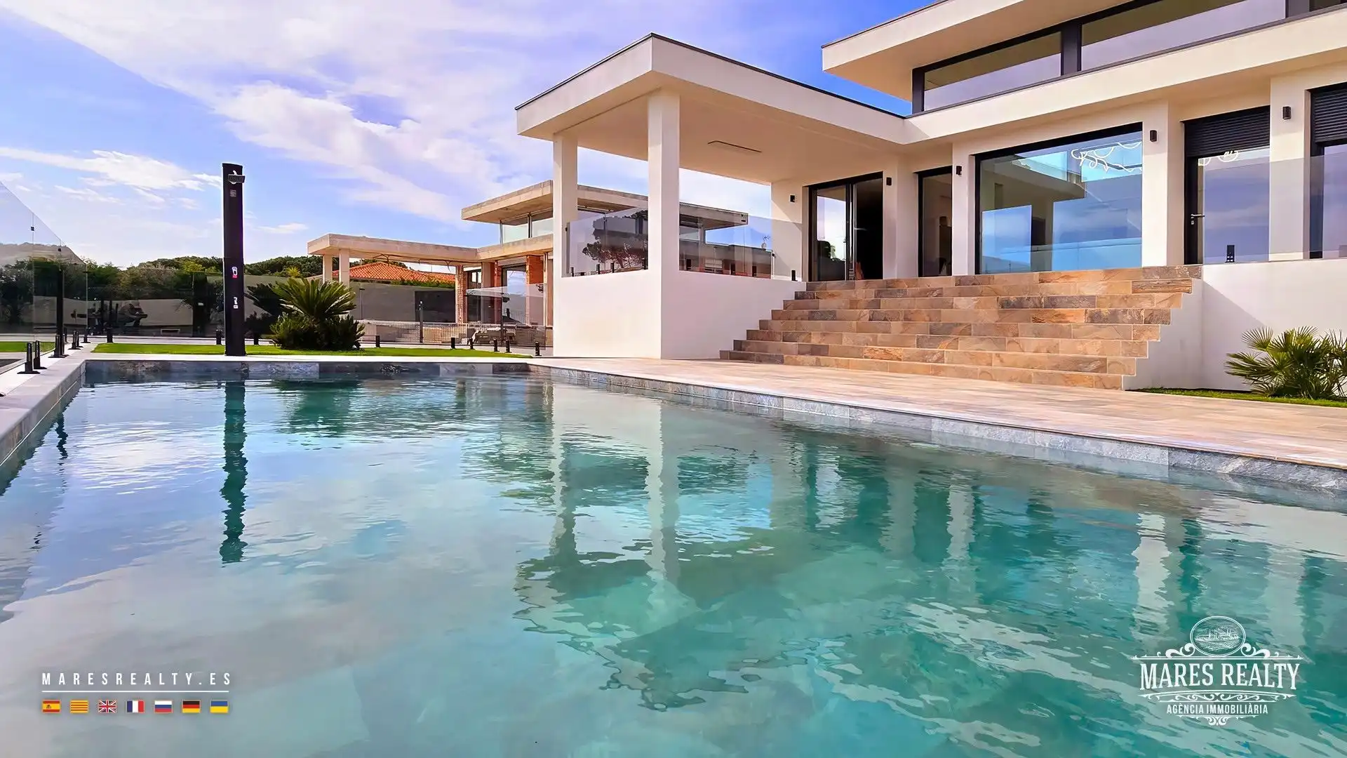 Casa amb piscina en venda a La Goba, imagen 2