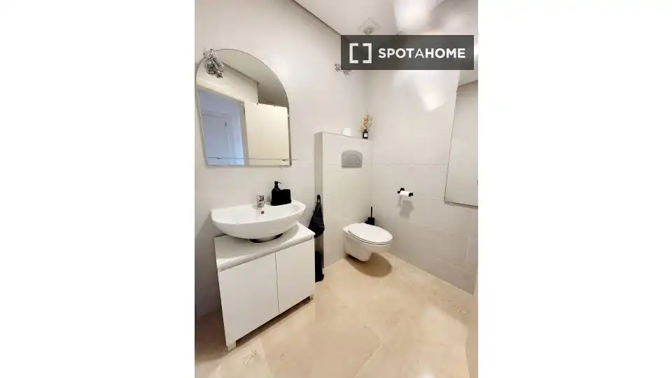 Bany de Apartament per a compartir en Mijas amb Aire condicionat, Terrassa i Moblat