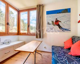 Dormitori de Apartament en venda en Alp