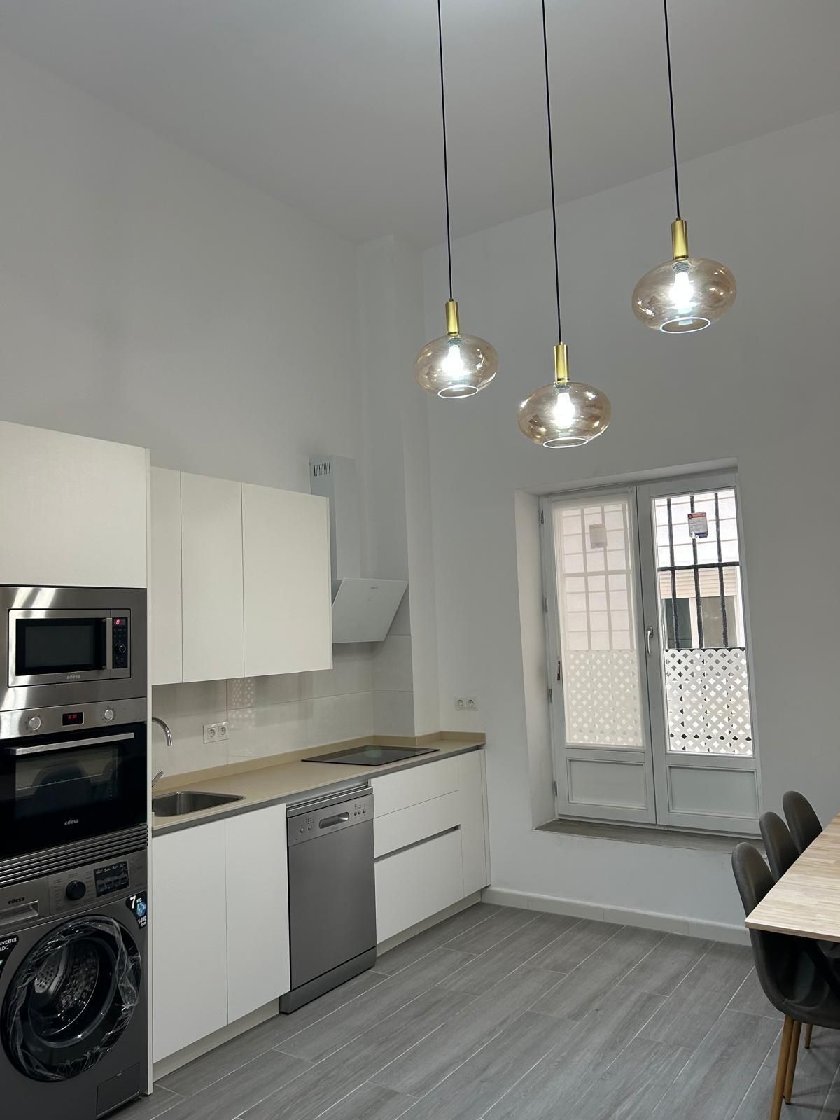 Kitchen of Flat to rent in  Cádiz Capital