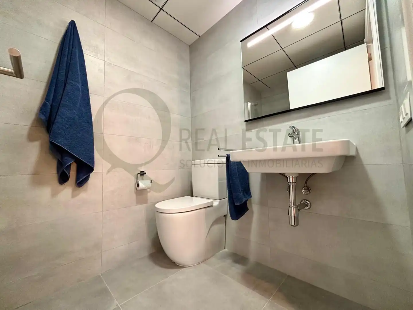 Badezimmer von Wohnung zur Miete in Alicante / Alacant mit Klimaanlage, Heizung und Terrasse