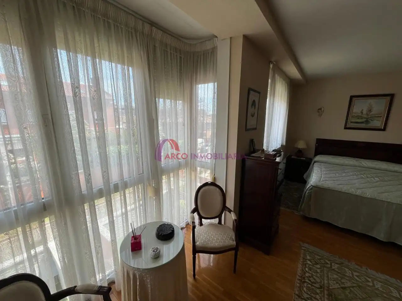 Bedroom of Detached homes for sale in Burgos  with Heating, Private garden and Parquet flooring