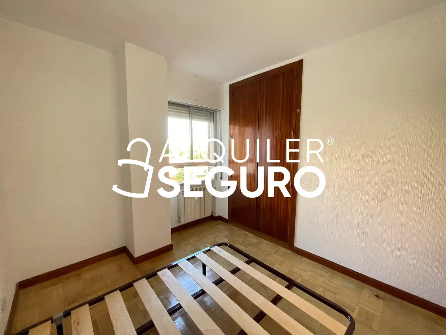 Bedroom of Flat for rent in Madrid  with Heating, Terrace and Swimming Pool