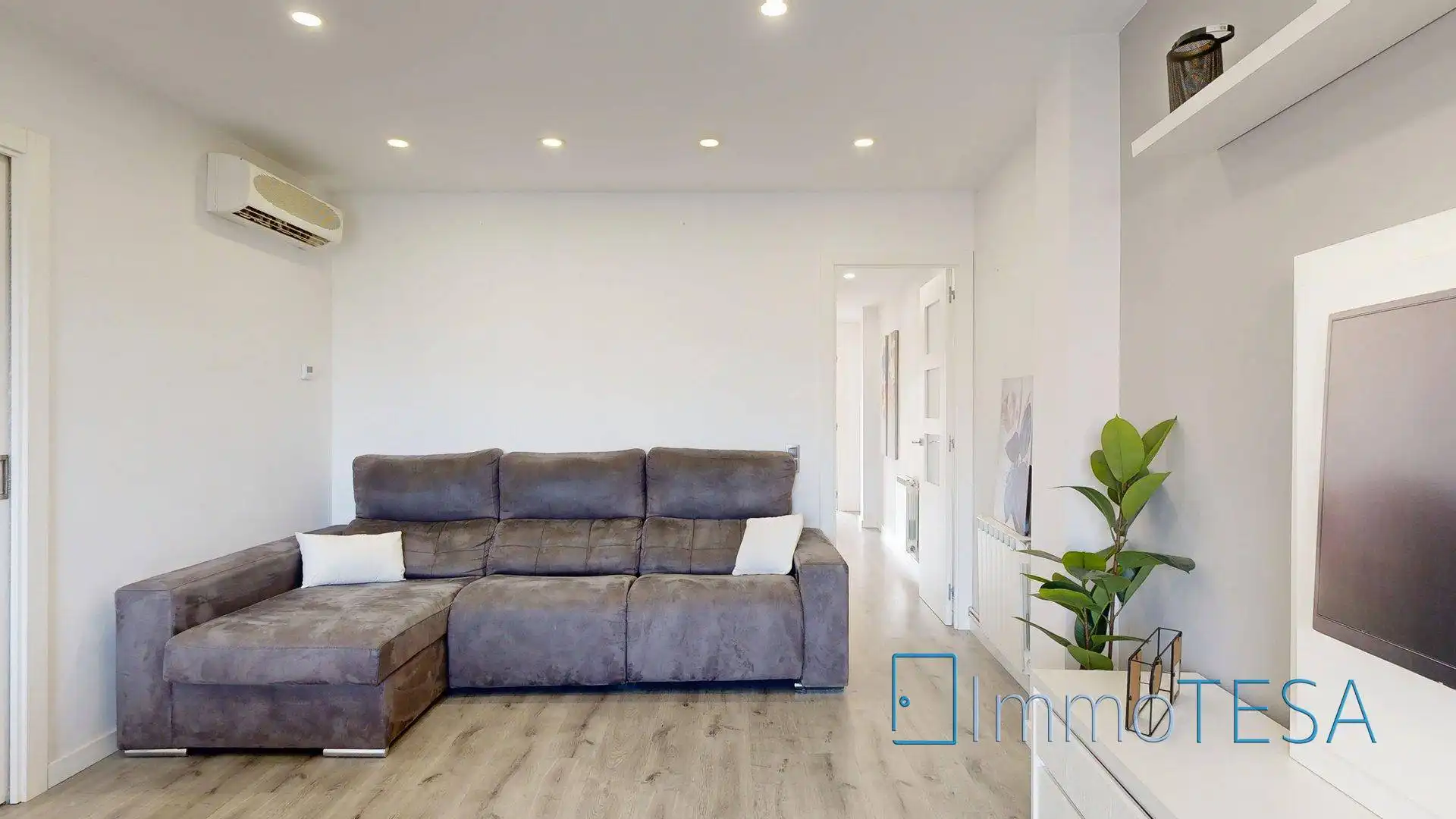 Flat with terrace for sale in Parc d’Europa, imagen 8
