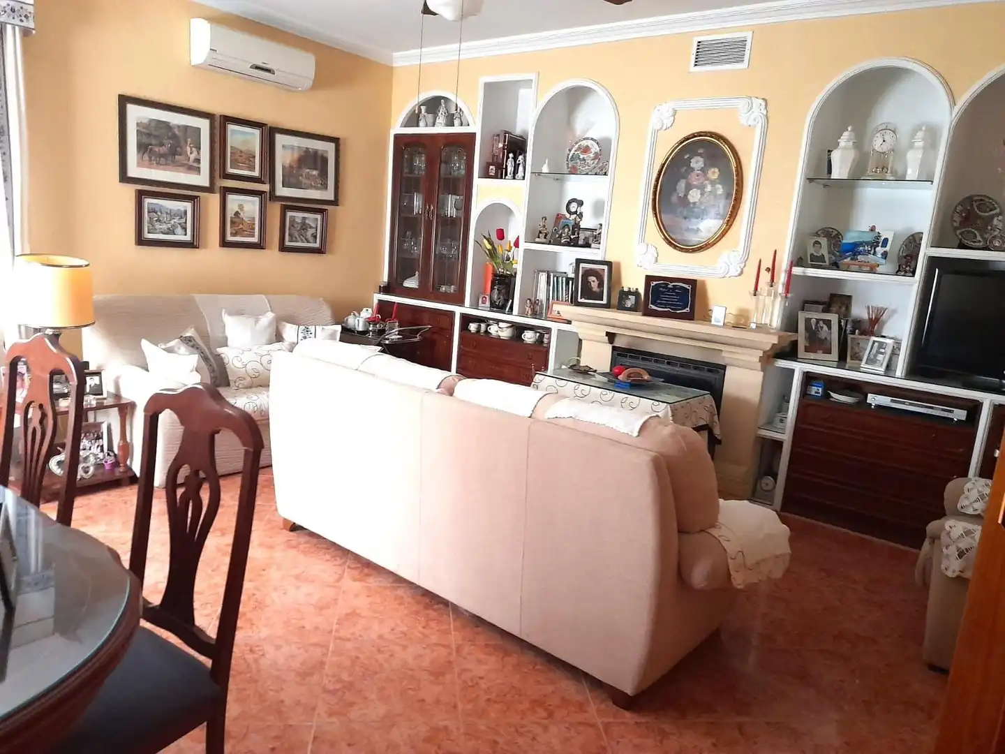 Living room of Country homes for sale in Córdoba  with Air Conditioner, Heating and Private garden