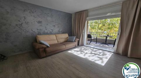 Foto 4 de Apartament en venda a Carrer Fages de Climent 1 2 M, 1, Moxó - Sant Mori, Empuriabrava